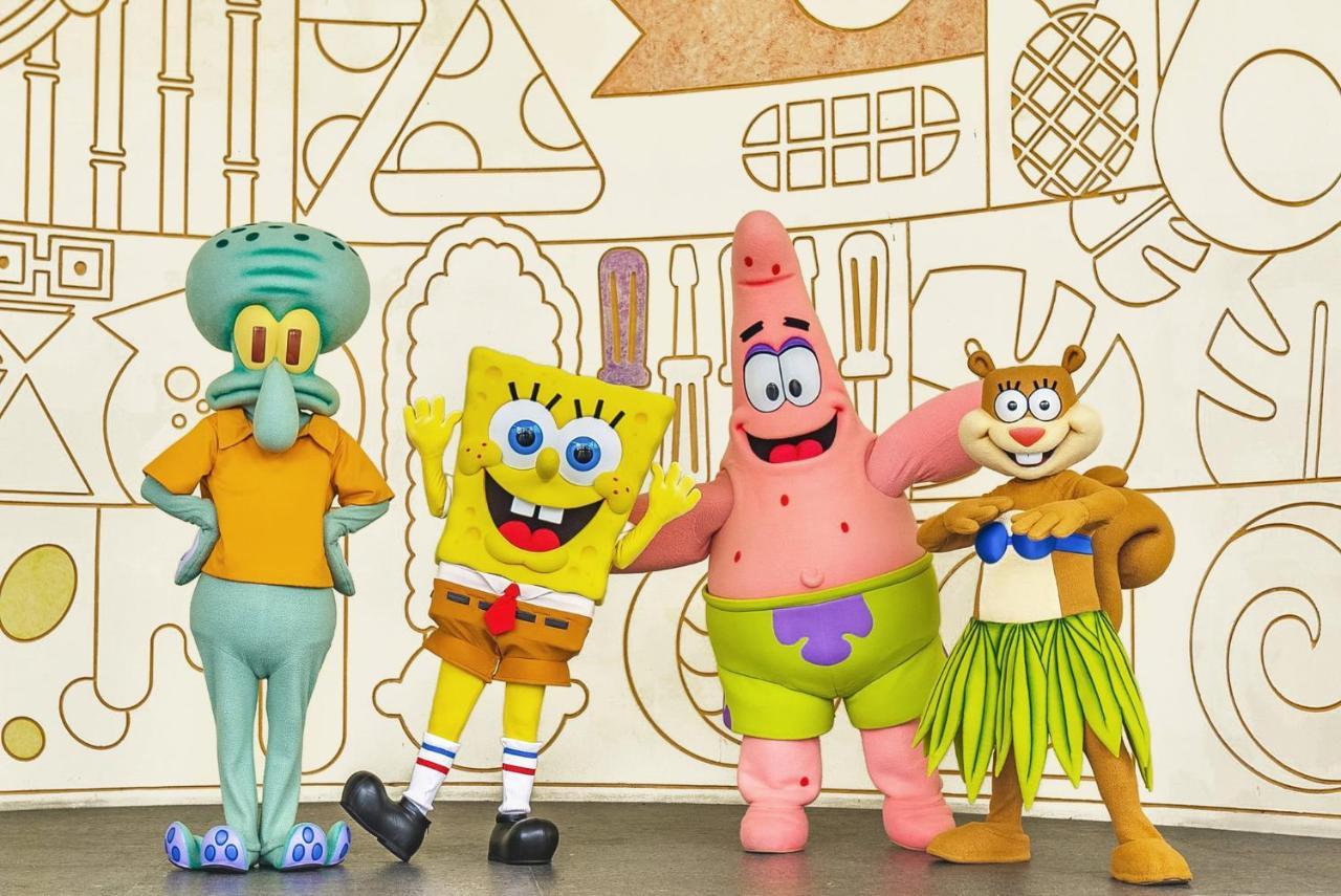 Nickelodeon Hotels & Resorts Riviera Maya Puerto Morelos Eksteriør bilde SpongeBob SquarePants characters at the SpongeBob Movie: Sponge Out of Water premiere at the 2015 San Diego Comic-Con International